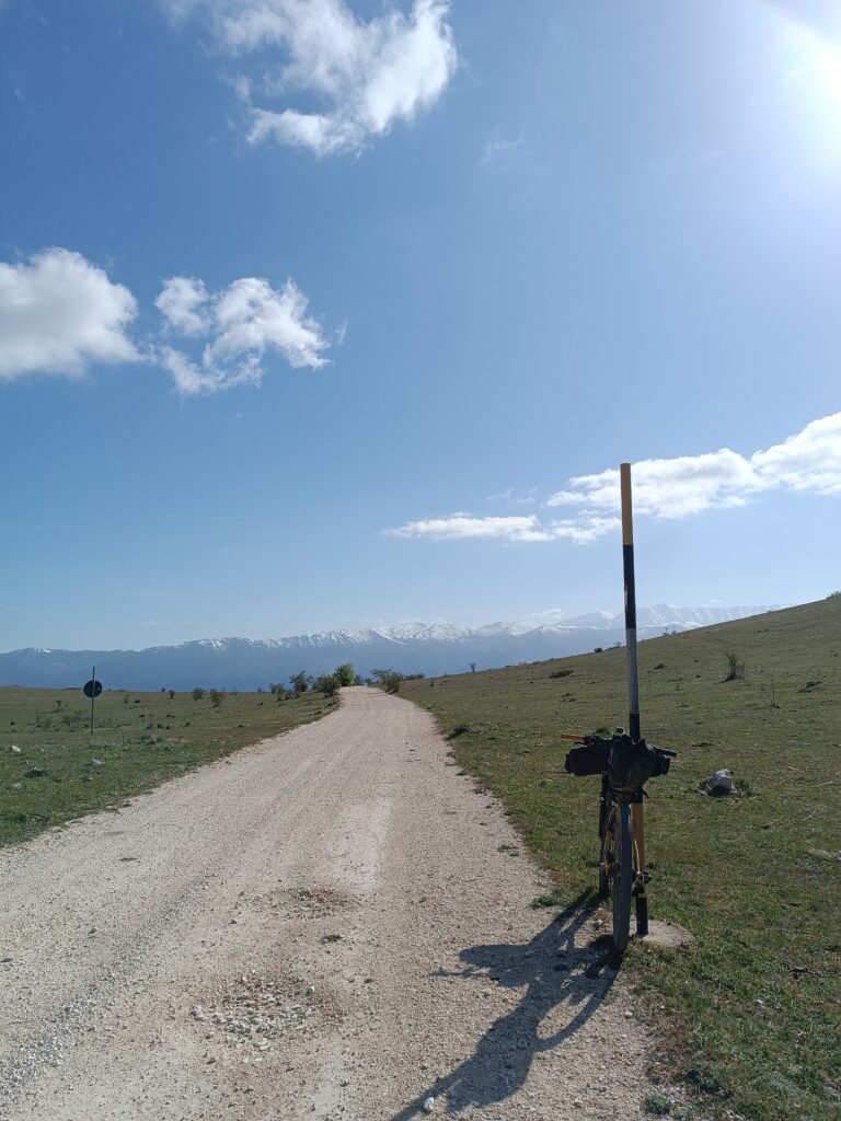 Výhled nad městem Cocullo Italie